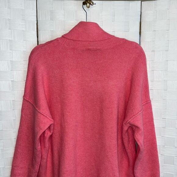 Vince Camuto Women's Turtleneck Sweater Size Small Hot Pink Soft Barbie Spring - Picture 11 of 11